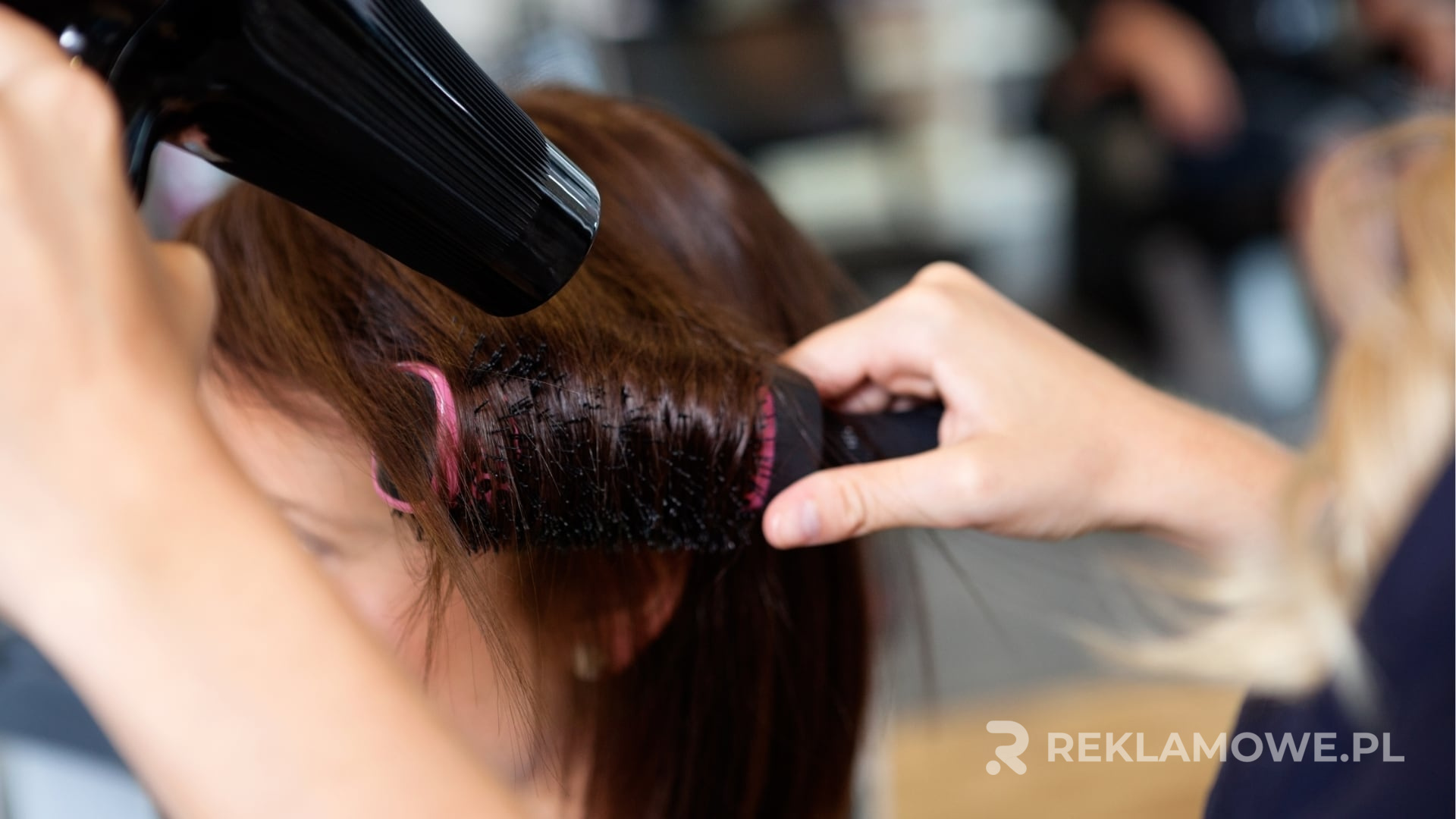 Szczotka reklamowa jako inwestycja w 2025 roku