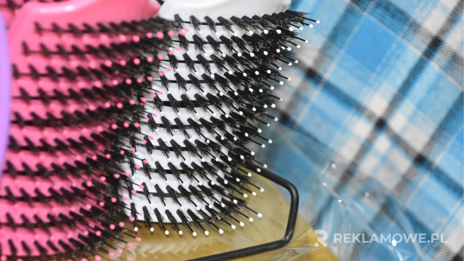 Cyfrowe innowacje w produkcji szczotek reklamowych